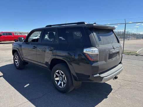 Used 2023 Toyota 4Runner TRD Off-Road Premium w/ Off Road Premium Plus Package image 5