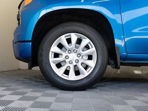 Used 2023 Chevrolet Silverado 1500 Custom RWD image 9
