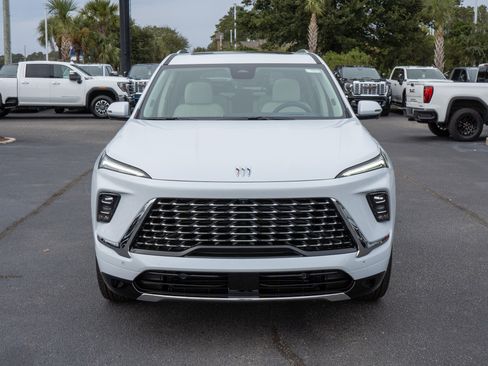 New 2026 Buick Enclave Avenir w/ Super Cruise Package image 8