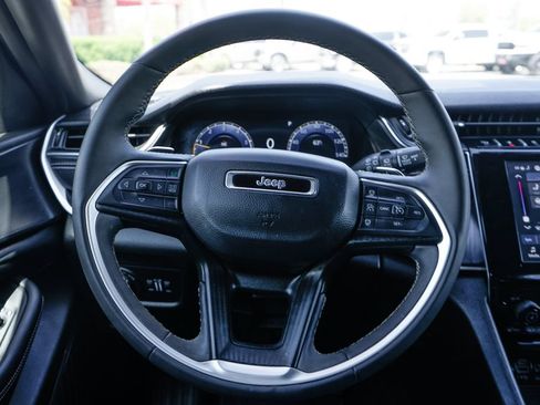 Used 2024 Jeep Grand Cherokee L Laredo AWD/4WD image 21