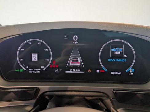 Used 2024 Porsche Cayenne Coupe image 18