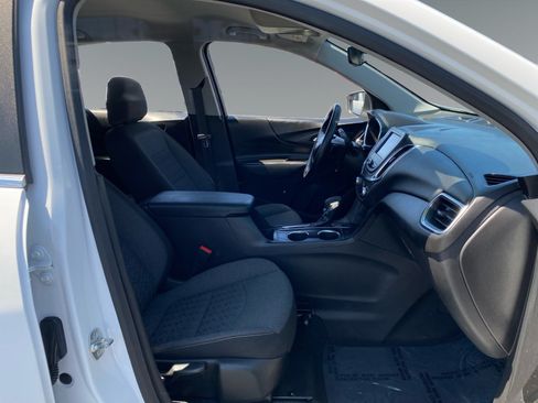 Used 2024 Chevrolet Equinox LT AWD/4WD image 15