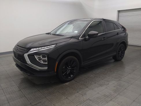 Used 2024 Mitsubishi Eclipse Cross AWD image 2