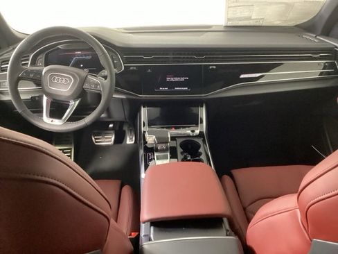New 2026 Audi SQ8 Prestige image 12
