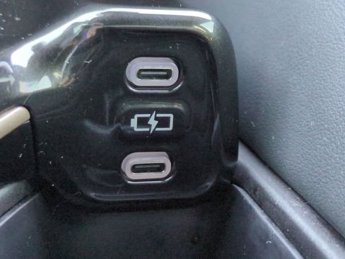 Used 2024 Toyota Crown Limited image 21