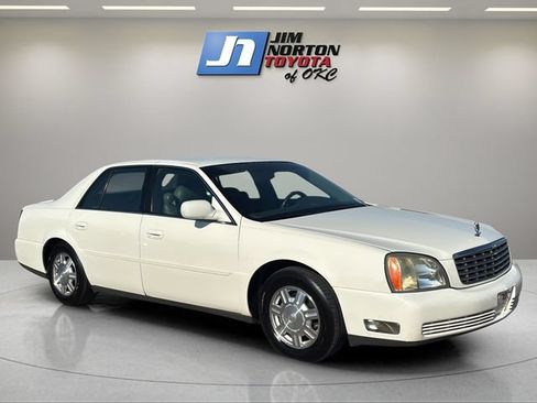 Used 2005 Cadillac De Ville w/ Equipment Group FWD image 3