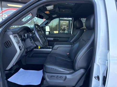 Used 2015 Ford F250 Lariat w/ Lariat Ultimate Package image 30