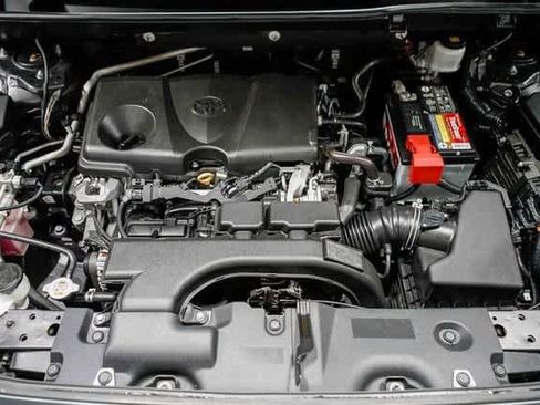 Certified 2019 Toyota RAV4 XLE image 29