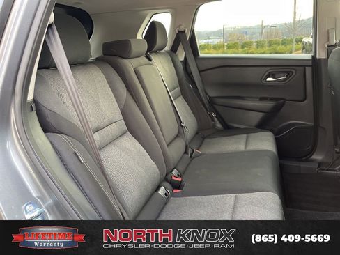 Used 2025 Nissan Rogue SV image 21