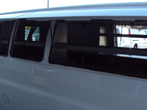 Used 2014 Chevrolet Express 1500 AWD image 6