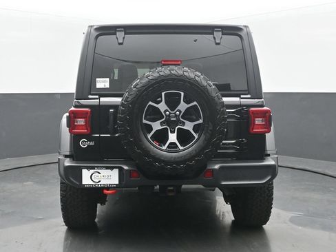 Used 2022 Jeep Wrangler Unlimited Rubicon w/ LED Lighting Group AWD/4WD image 5