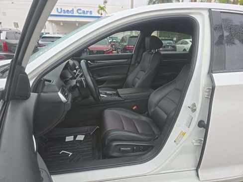 Used 2019 Honda Accord Sport image 12