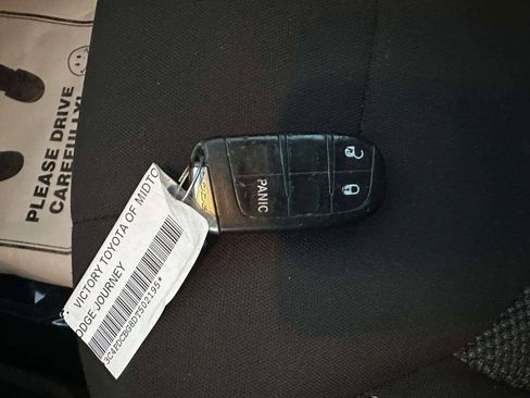 Used 2019 Jeep Cherokee Latitude w/ Popular Appearance Group FWD image 39
