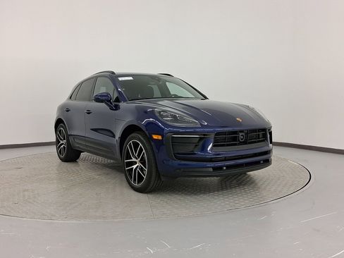New 2026 Porsche Macan image 7