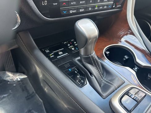 Used 2018 Lexus RX 350 FWD w/ Premium Package image 17