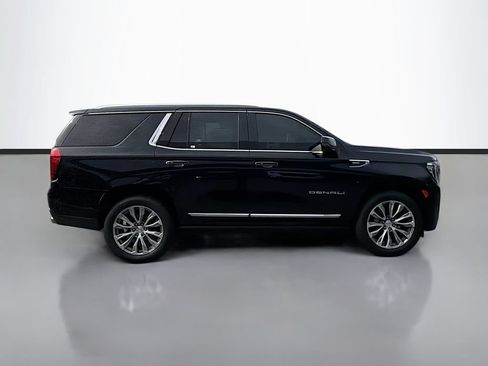 Used 2021 GMC Yukon Denali w/ Denali Premium Package RWD image 4