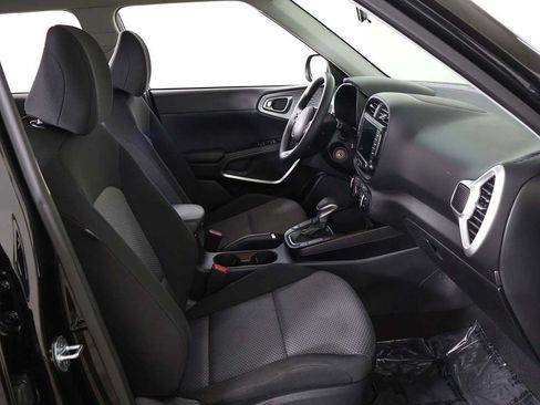 Used 2022 Kia Soul LX FWD image 28