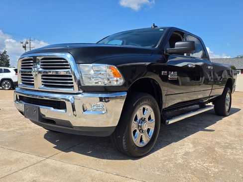 Used 2018 RAM 2500 Lone Star image 2