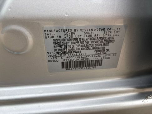 Used 2025 Nissan Versa SV image 27