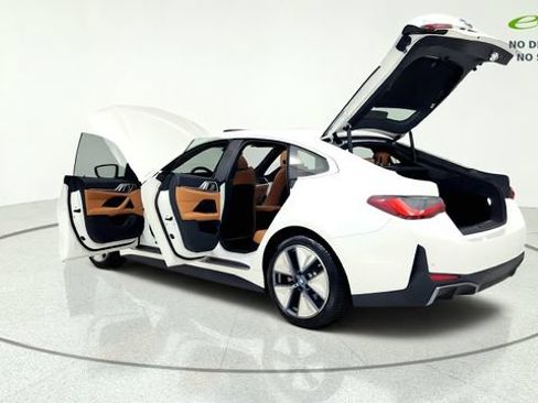 Used 2023 BMW i4 eDrive35 w/ Premium Package RWD image 16