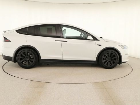 Used 2022 Tesla Model X AWD/4WD image 8