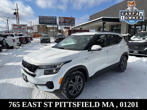 Used 2023 Kia Seltos S image 3