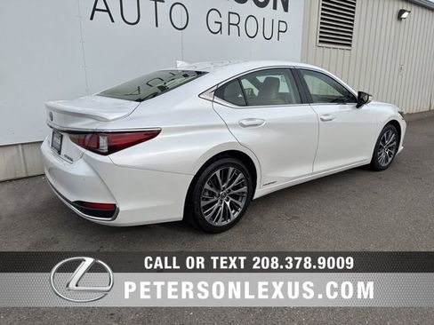 Used 2019 Lexus ES 300h 300h image 3