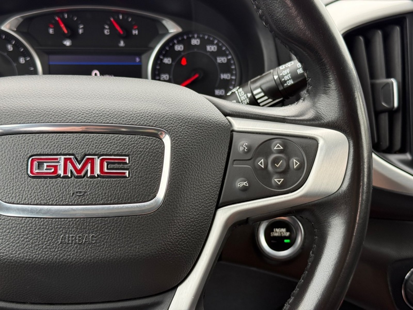 Used 2022 GMC Terrain SLT FWD image 20