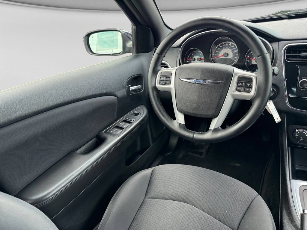 Used 2013 Chrysler 200 Touring FWD image 20
