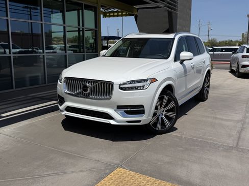 Used 2025 Volvo XC90 T8 Core w/ Protection Package Premier AWD/4WD image 2