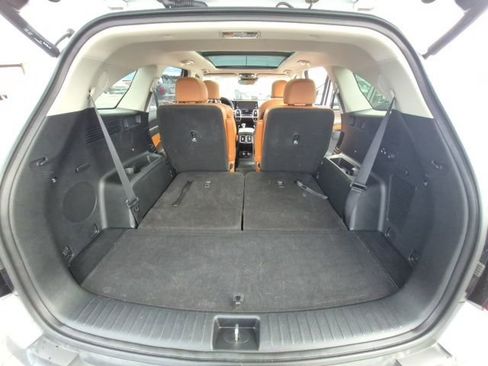 Used 2022 Kia Sorento SX Prestige w/ Rust Color Package image 17