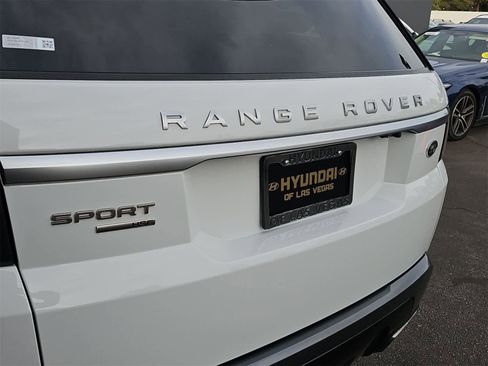 Used 2019 Land Rover Range Rover Sport HSE image 11