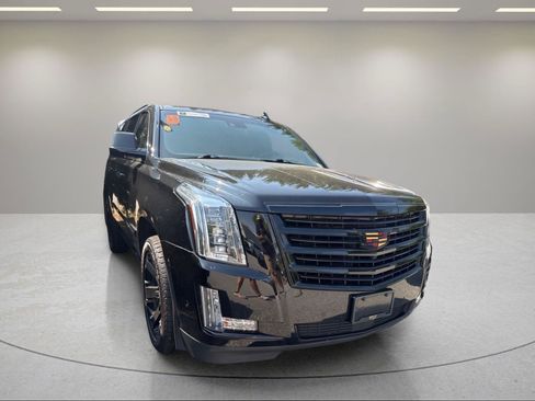 Used 2019 Cadillac Escalade Platinum AWD/4WD image 21