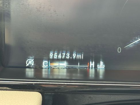 Used 2019 Lincoln Navigator Reserve image 18