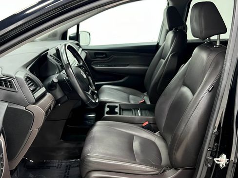 Used 2018 Honda Odyssey Touring image 14
