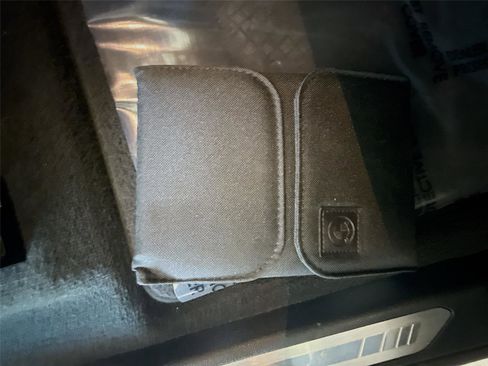 Used 2020 BMW X6 xDrive40i w/ M Sport Package image 26