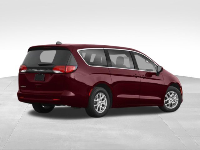 Used 2022 Chrysler Voyager LX FWD image 33