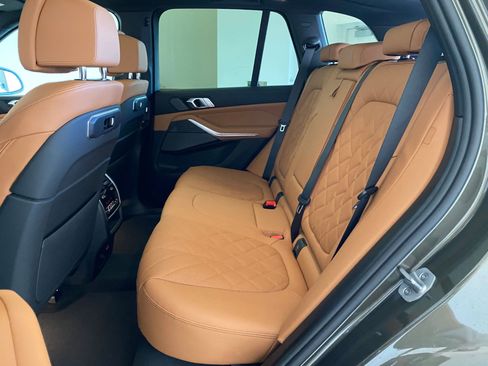 New 2026 BMW X5 xDrive40i w/ Climate Comfort Package image 13