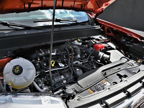 Used 2024 Ford Maverick Lariat AWD/4WD image 19