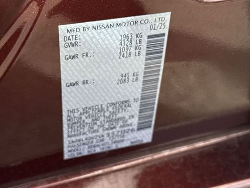 Used 2025 Nissan Altima 2.5 SV FWD image 29