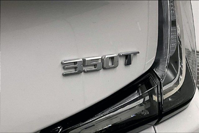 Used 2024 Cadillac XT4 Sport AWD/4WD image 9