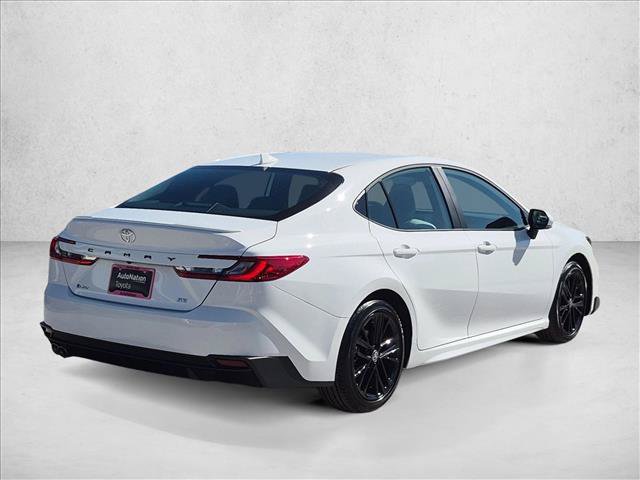 Used 2026 Toyota Camry SE w/ Convenience Package FWD image 5