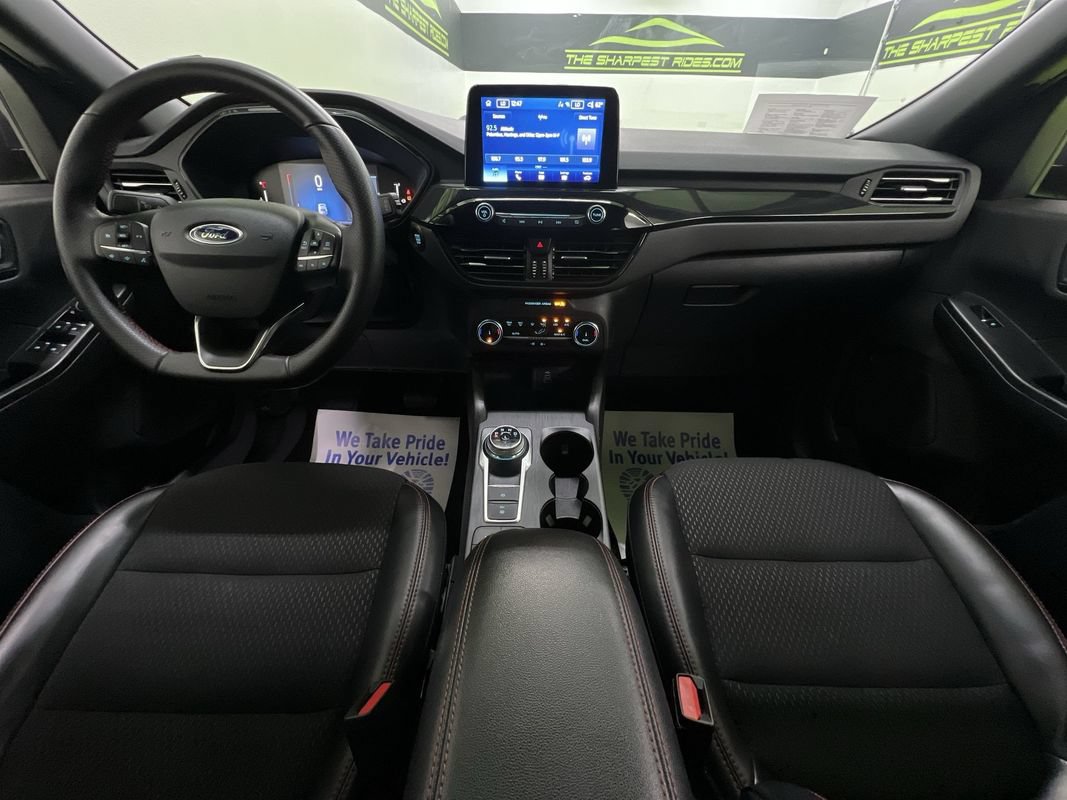 Used 2025 Ford Escape ST-Line AWD/4WD image 18