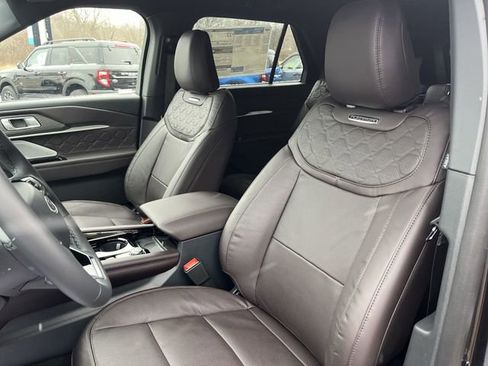 New 2026 Ford Explorer Platinum w/ LUX Leather Package image 15