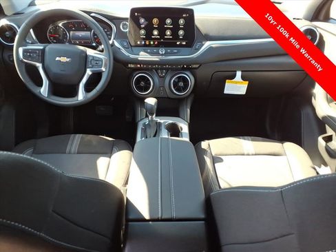 New 2025 Chevrolet Blazer LT w/ Midnight/Sport Edition image 11