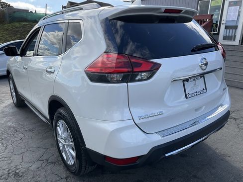 Used 2018 Nissan Rogue SV image 79