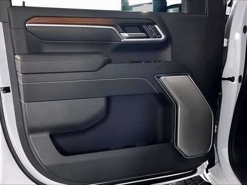 New 2026 GMC Acadia AT4 AWD/4WD image 16
