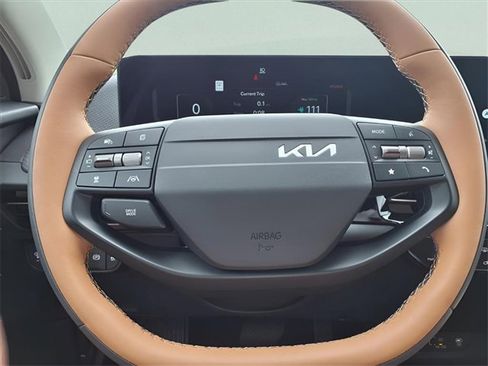 New 2025 Kia EV6 Wind image 13