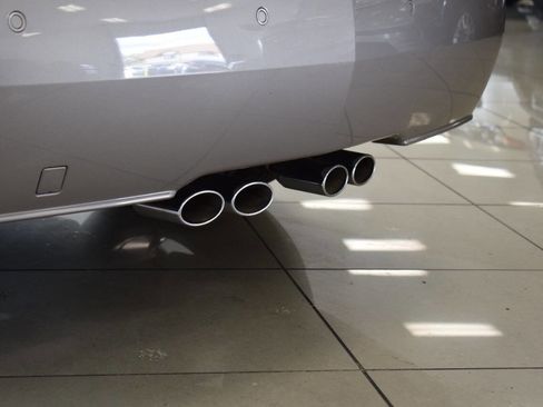 Used 2005 Cadillac XLR image 41