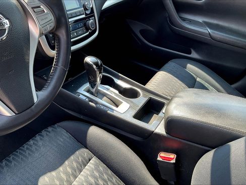 Used 2018 Nissan Altima 2.5 SV image 15